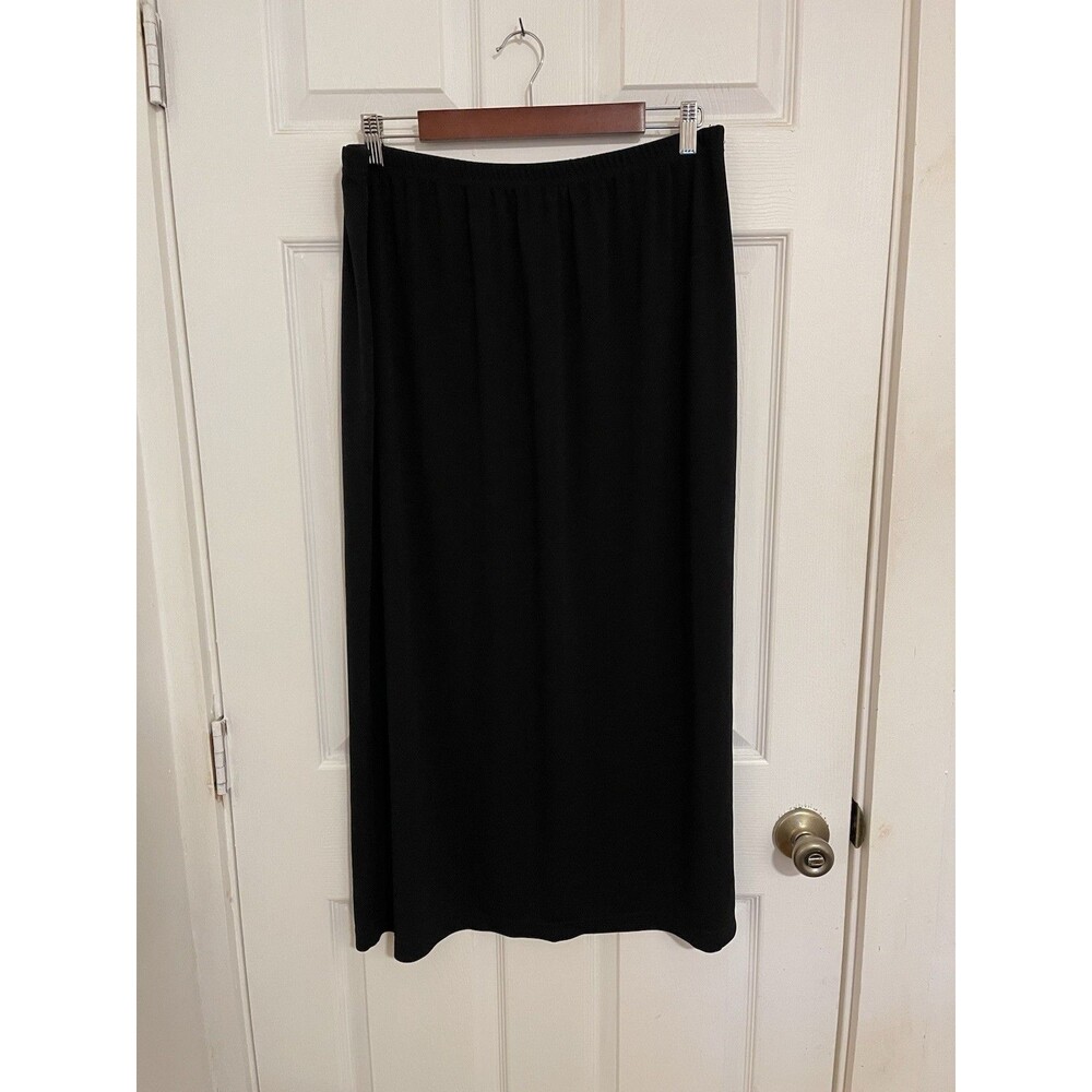 Fashion Bug Women’s 2X Black Lightweight Maxi Skirt